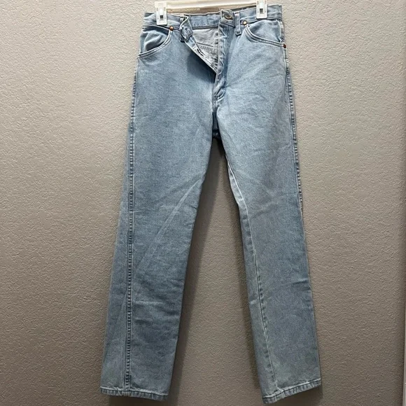 Wrangler Women’s Light Wash Slim Fit Cowboy Cut Jeans Size 9 x 32 Cowboy Carter - Picture 4 of 8